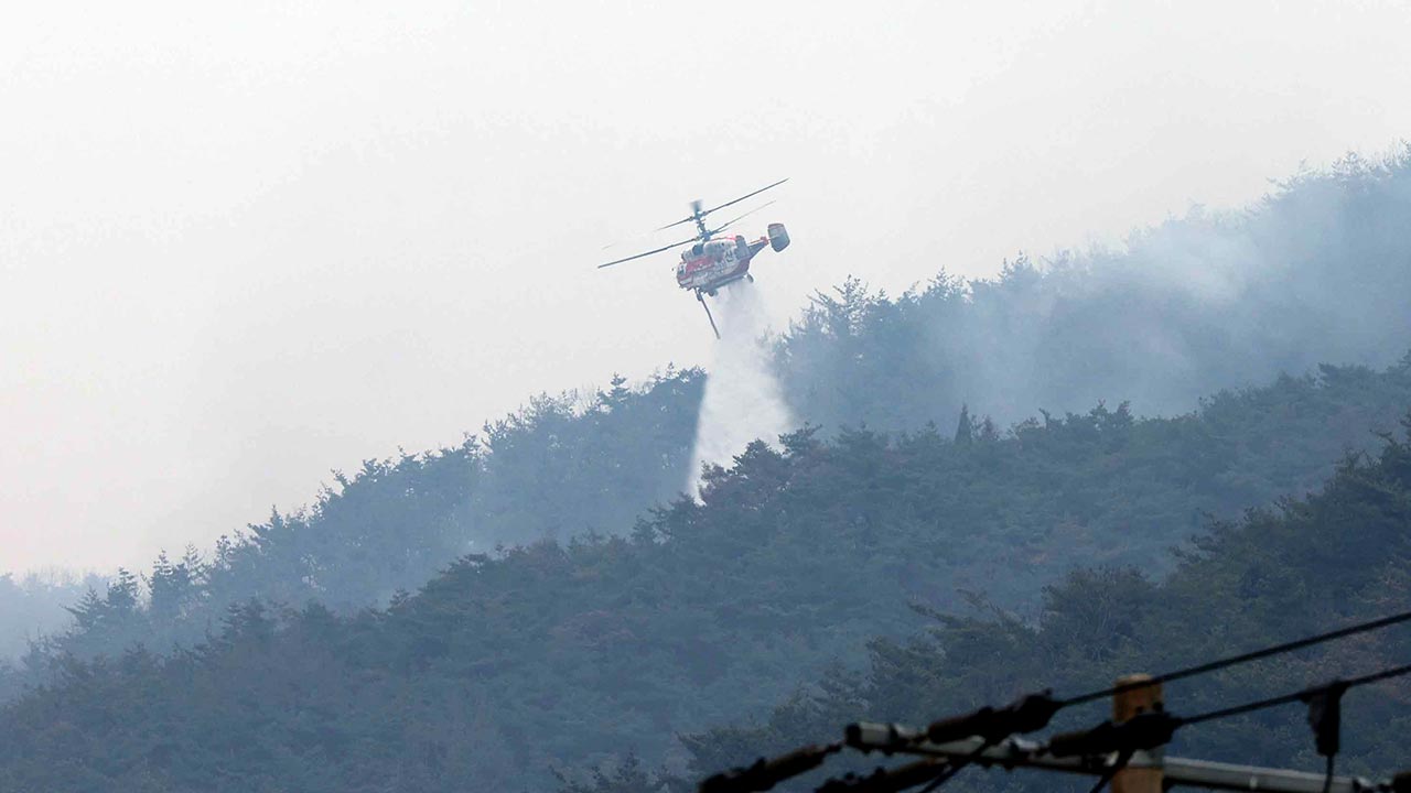 경남 밀양 산불 20시간 만에 주불 진화‥인명피해 없어