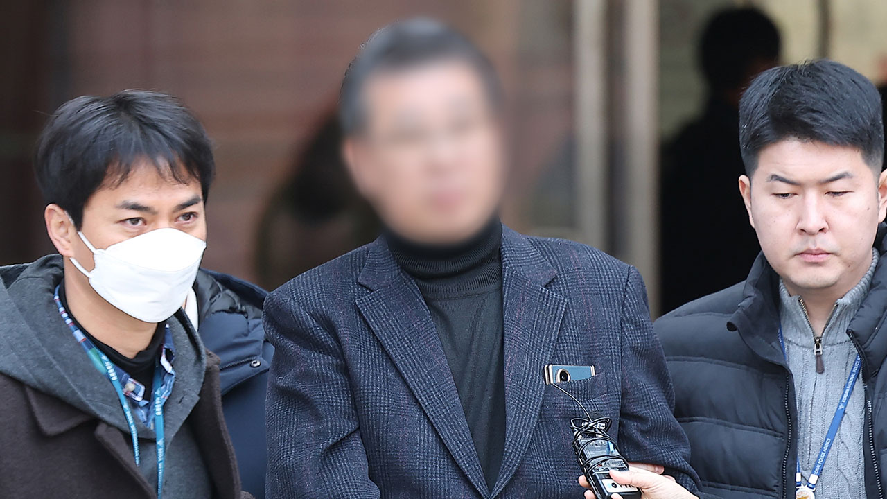 '장애인 성폭력' 색동원 시설원장 구속 송치‥추가 피해 조사 중