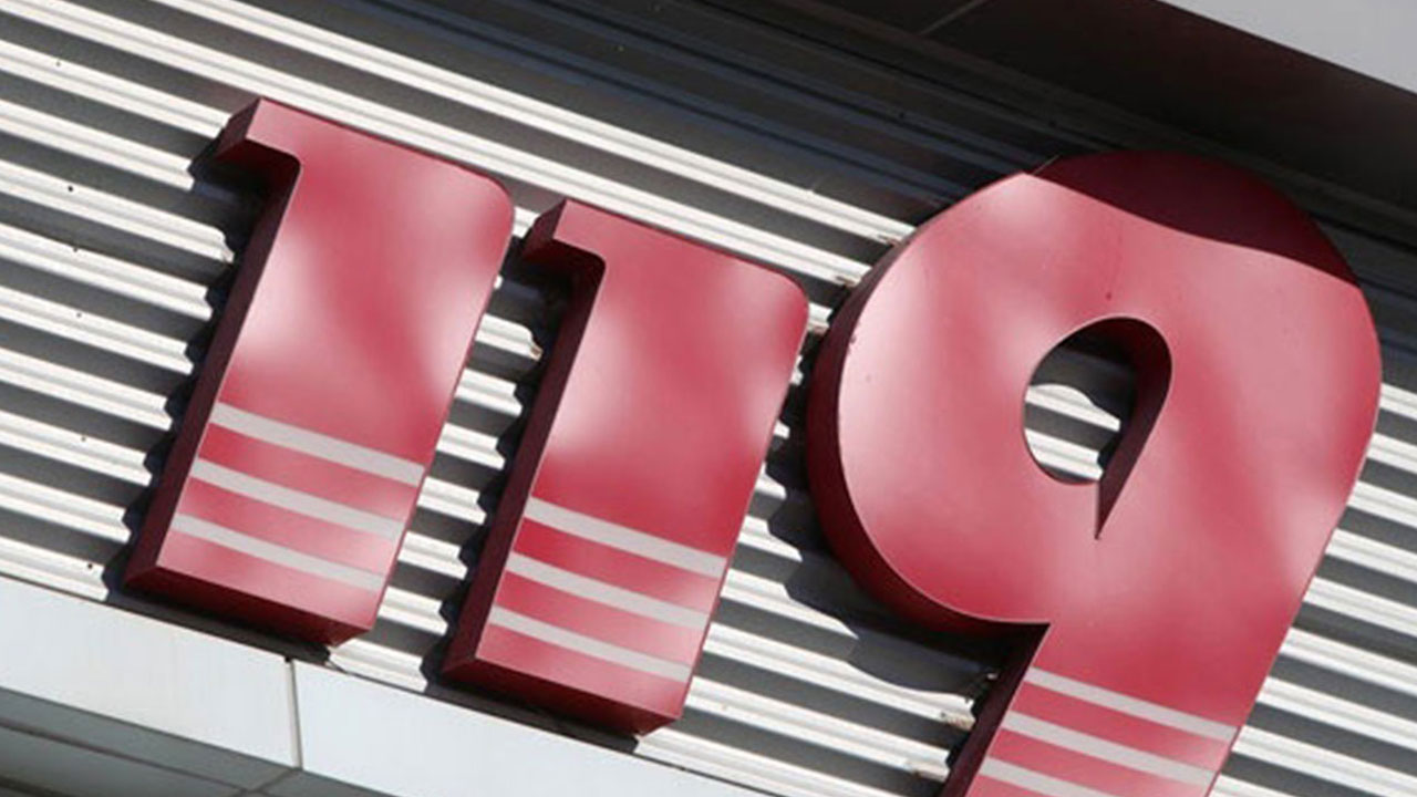 충남 천안 서북구 오피스텔 주차장서 전기차 화재‥인명피해 없어