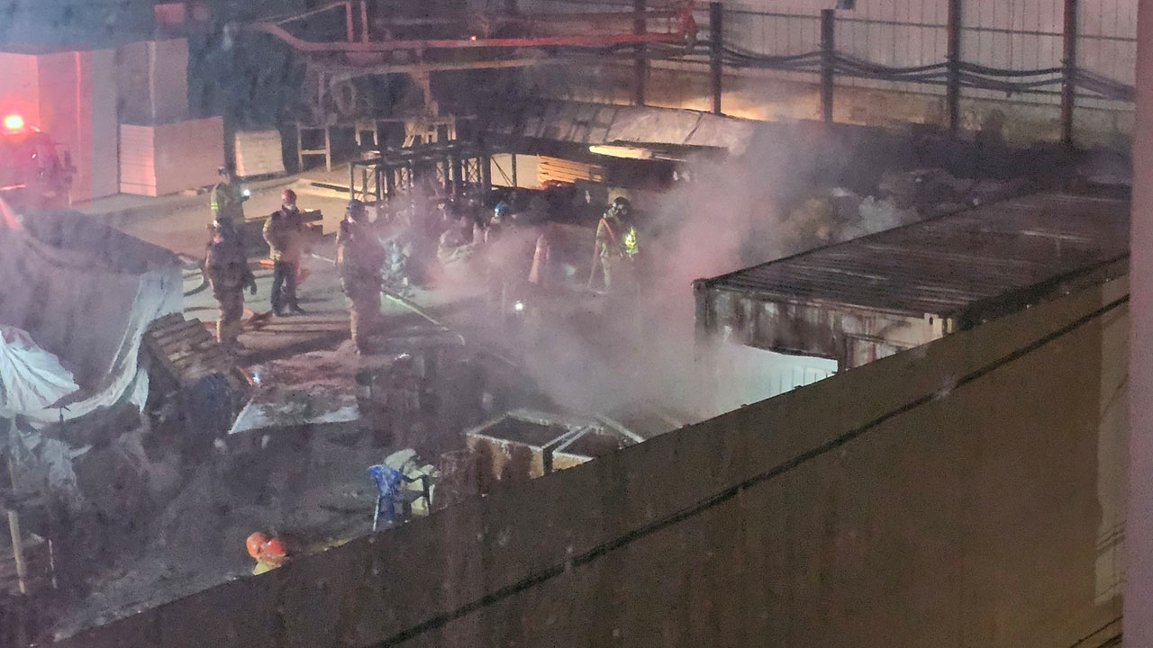 서울 중랑구 아파트 공사현장에서 불‥인명피해 없어