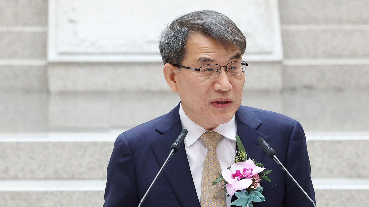 노태악 대법관 퇴임‥"'정치의 사법화' 시대에 법관 중립 지켜야"