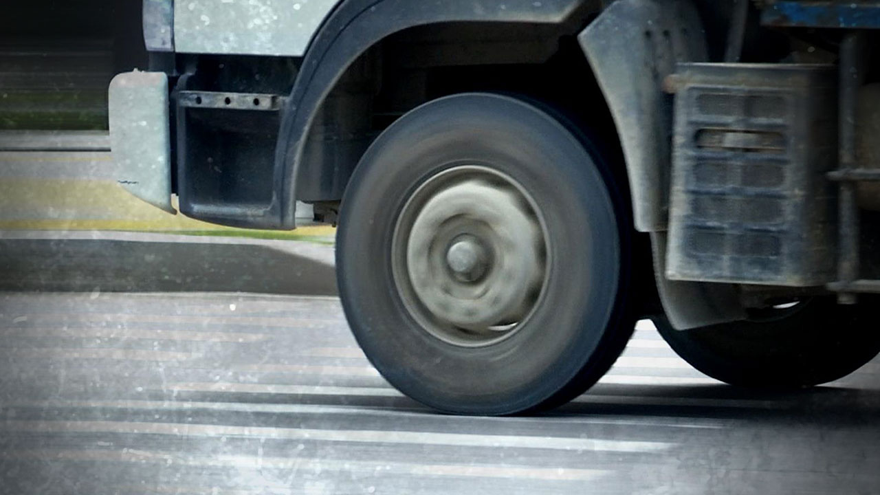 [단독] 서울 서대문구에서 길 건너다 화물차에 치인 70대 사망