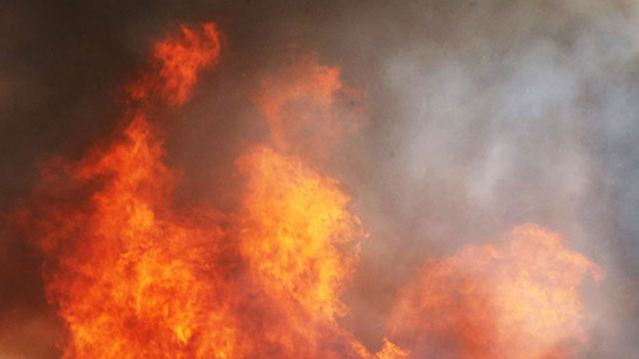 인천 다세대주택 화재로 2명 연기흡입‥"배터리 충전 중 불"