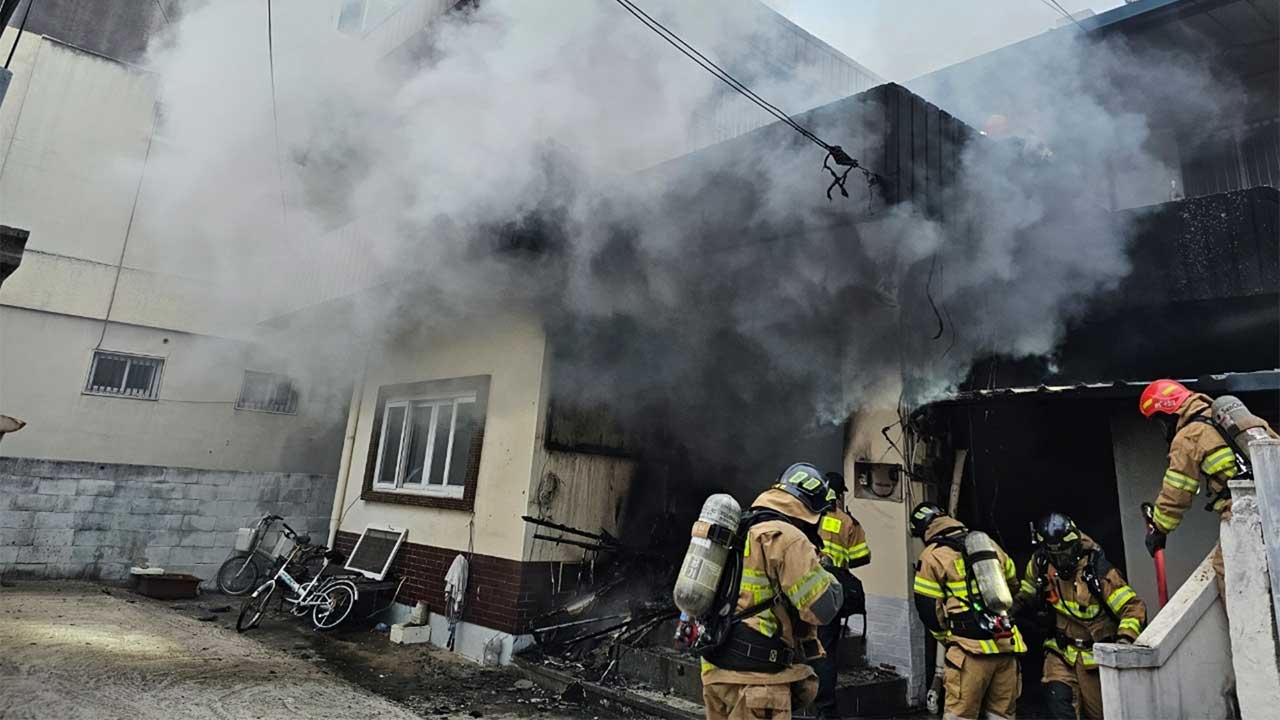 경북 상주 상가주택서 불‥50대 사망