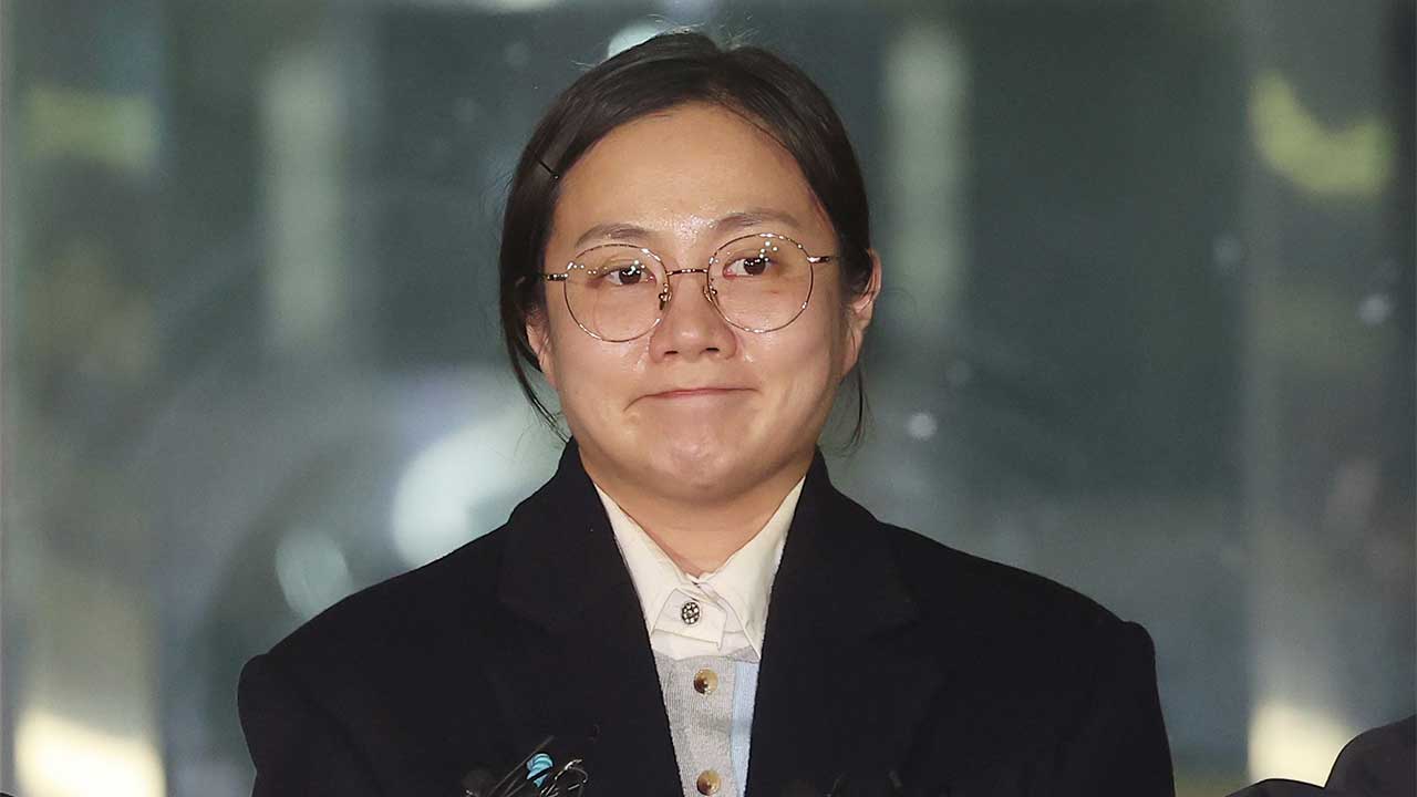 '매니저 갑질 의혹' 박나래, 2차 경찰 조사