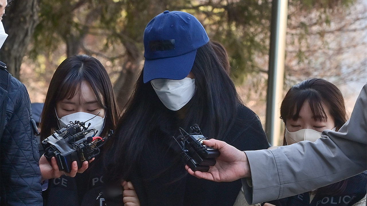 "친모가 목 졸라 죽였다" 시신 유기한 공범 남성 진술 