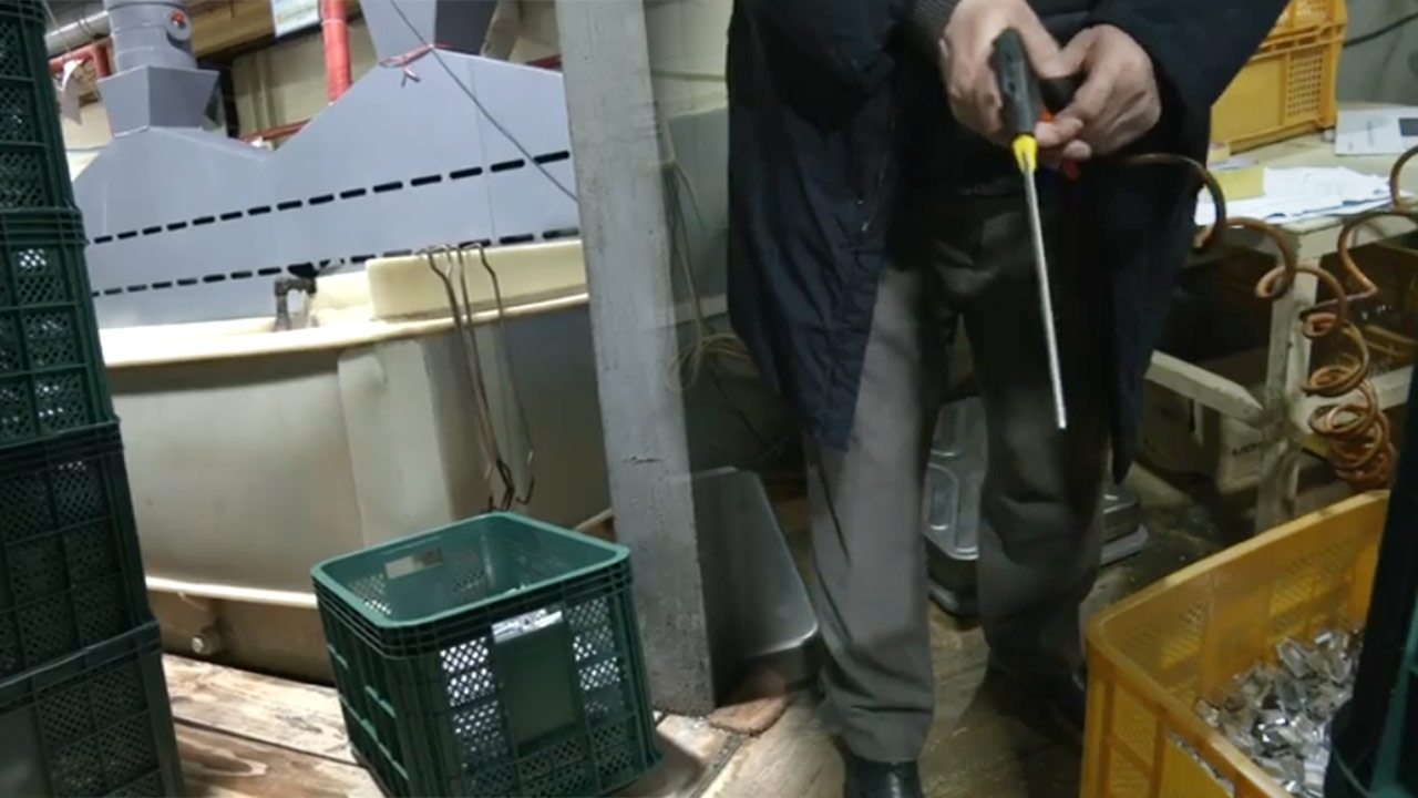 [단독] 경찰, '에어건 분사' 수사 속도‥동료 이주노동자 조사