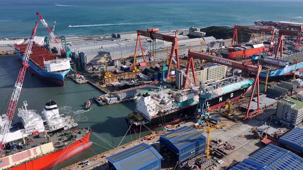 HD현대중공업 정비 중 홍범도함 불‥실종자 1명 발견 "상태 확인 중"