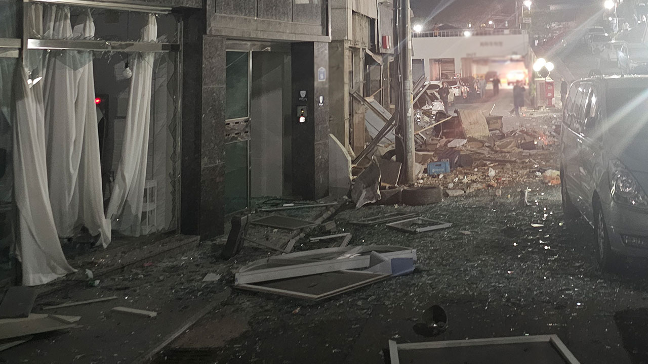 충북 청주 상가건물서 가스 폭발‥8명 경상