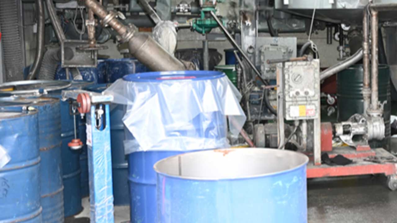 경기 오산 접착제 제조 공장에서 화학물질 누출‥27명 경상