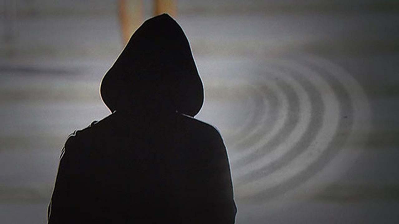 전 연인 차량에 위치추적장치 달아 스토킹한 40대 남성 체포