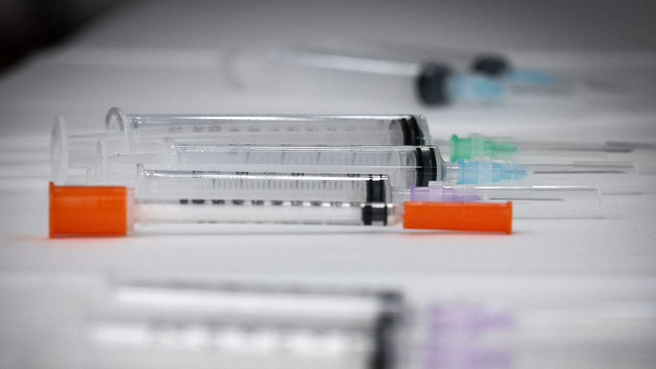 경찰, 주사기 매점매석 혐의 4개 업체 수사‥"불법행위에 엄정대응"