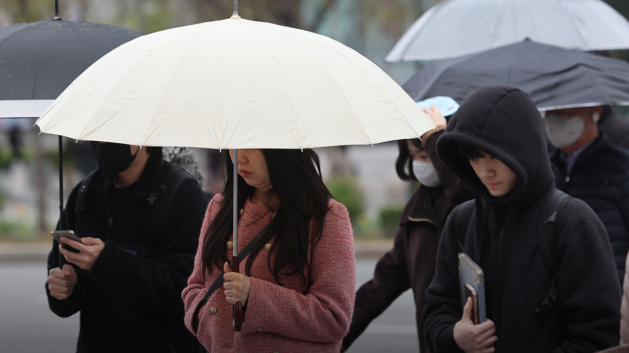 [날씨] 전국 흐리고 건조‥중부지방 0.1㎜ 미만 빗방울