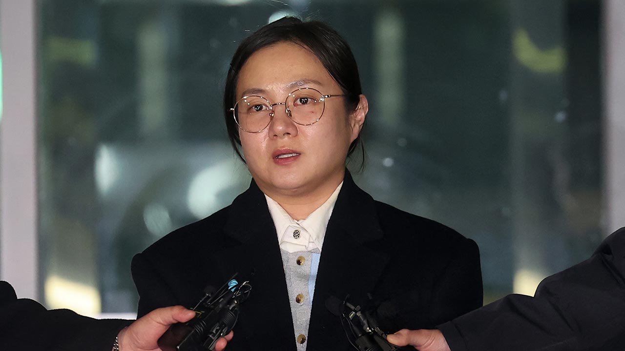 박나래 어제 3차 경찰 출석‥'주사이모' 의혹 집중 조사