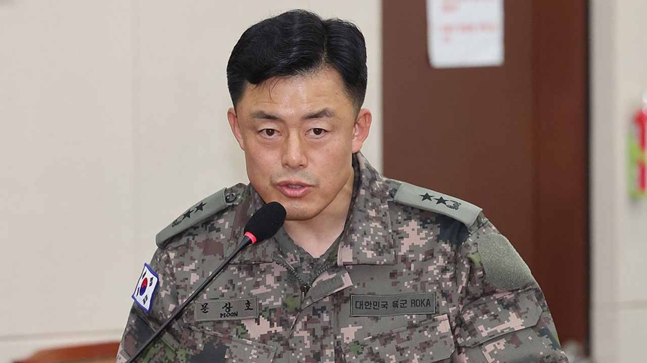 '정보사 명단 누설' 문상호 전 사령관 징역 5년 구형