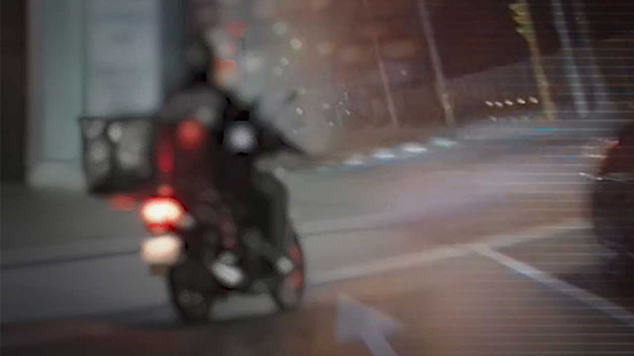서울 잠실역 인근서 오토바이-버스 부딪쳐‥오토바이 운전자 중상