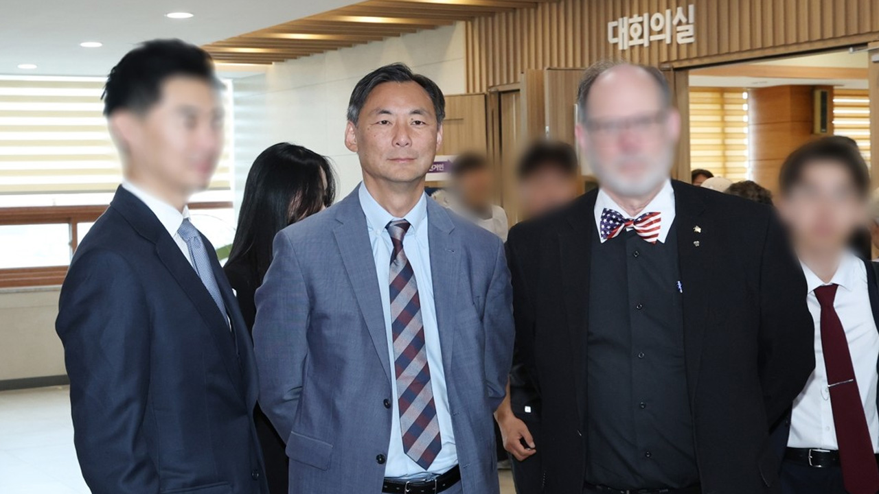 [단독] 경찰, 허위사실 유포 '부정선거론자' 모스 탄 출국정지 신청