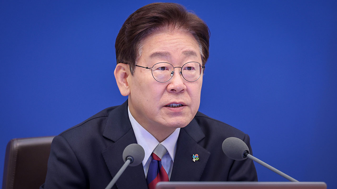[속보] 이 대통령 "국회, 조속히 선관위 국정조사‥신뢰잃은 기관 존재 의미 없어"