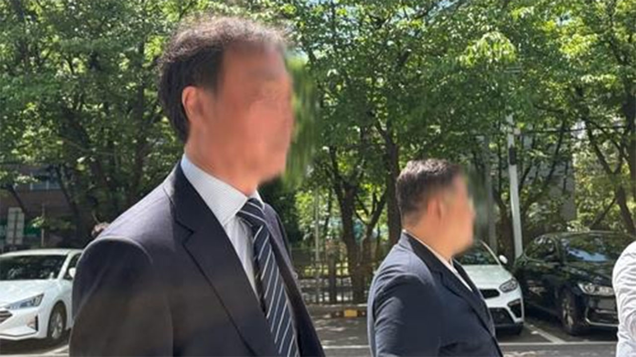 '2차전지 허위 홍보'로 수백억 가로챈 주가조작 일당 구속기소