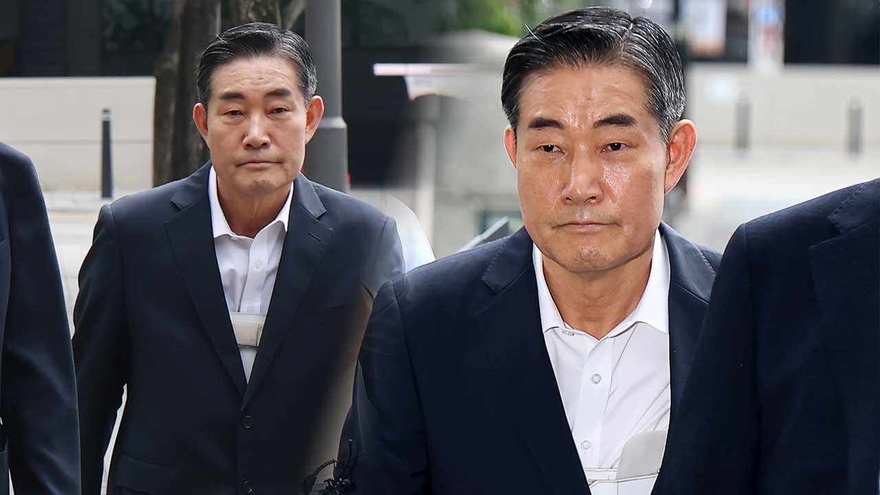 '계엄 정당화 메시지 의혹' 신원식 전 안보실장, 특검 출석