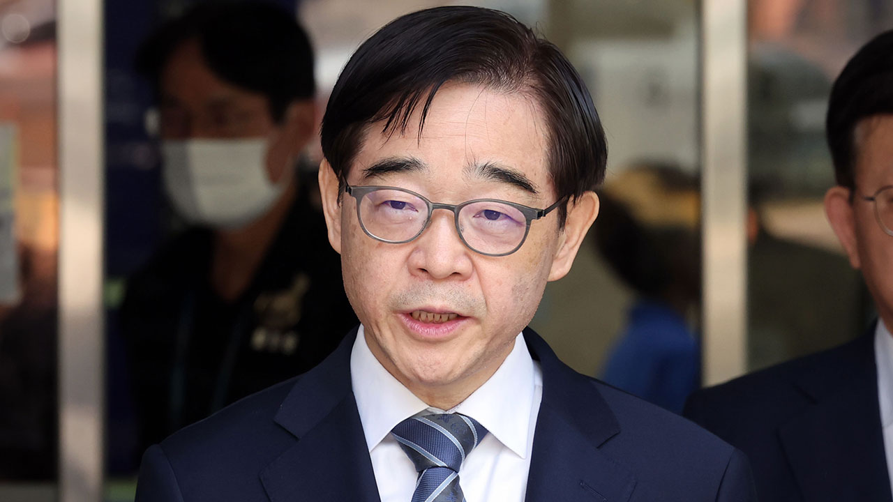 尹정부 검찰서 수사한 권순일 전 대법관, 변호사법위반 공소기각