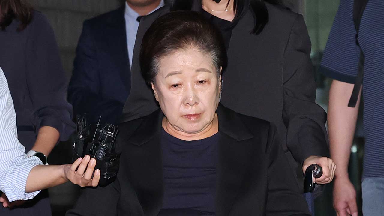 통일교 한학자 "김건희 선물 안 줬다‥권성동 만난 기억 없어"