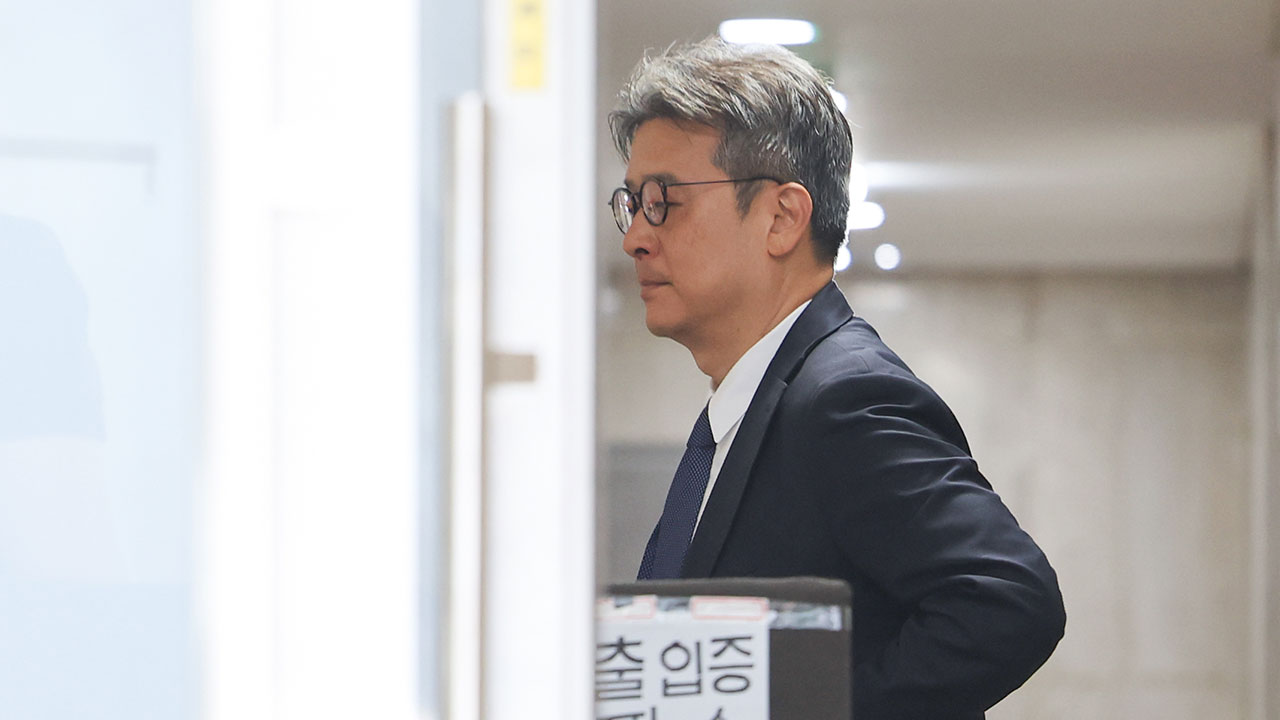 종합특검, '김건희 수사 무마 의혹' 이창수 전 중앙지검장 소환