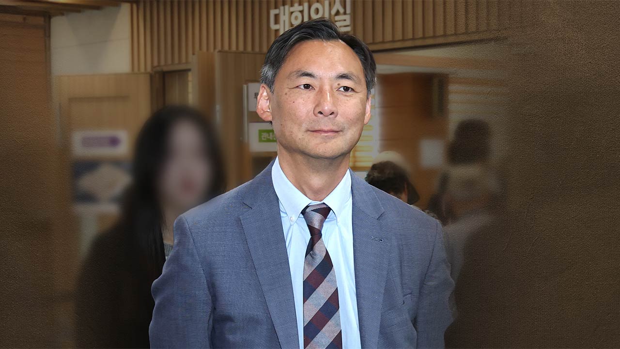 '대통령 명예훼손' 모스 탄, 내일 첫 경찰 피의자 조사