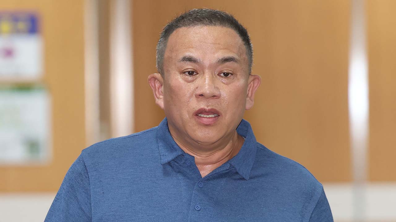 '尹 여론조사 무상제공' 명태균, 풀려나서 불구속 재판 받는다