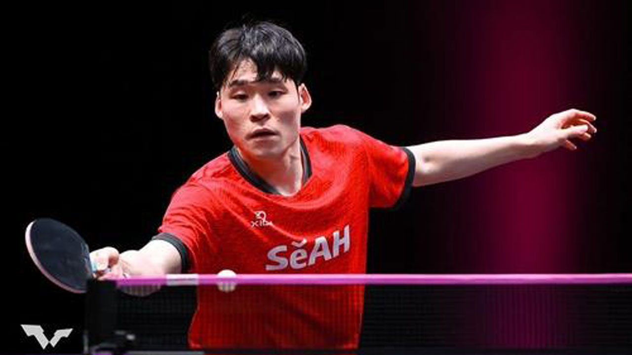 탁구 장우진, WTT 시즌 첫 대회서 '세계 5위' 꺾고 4강 진출