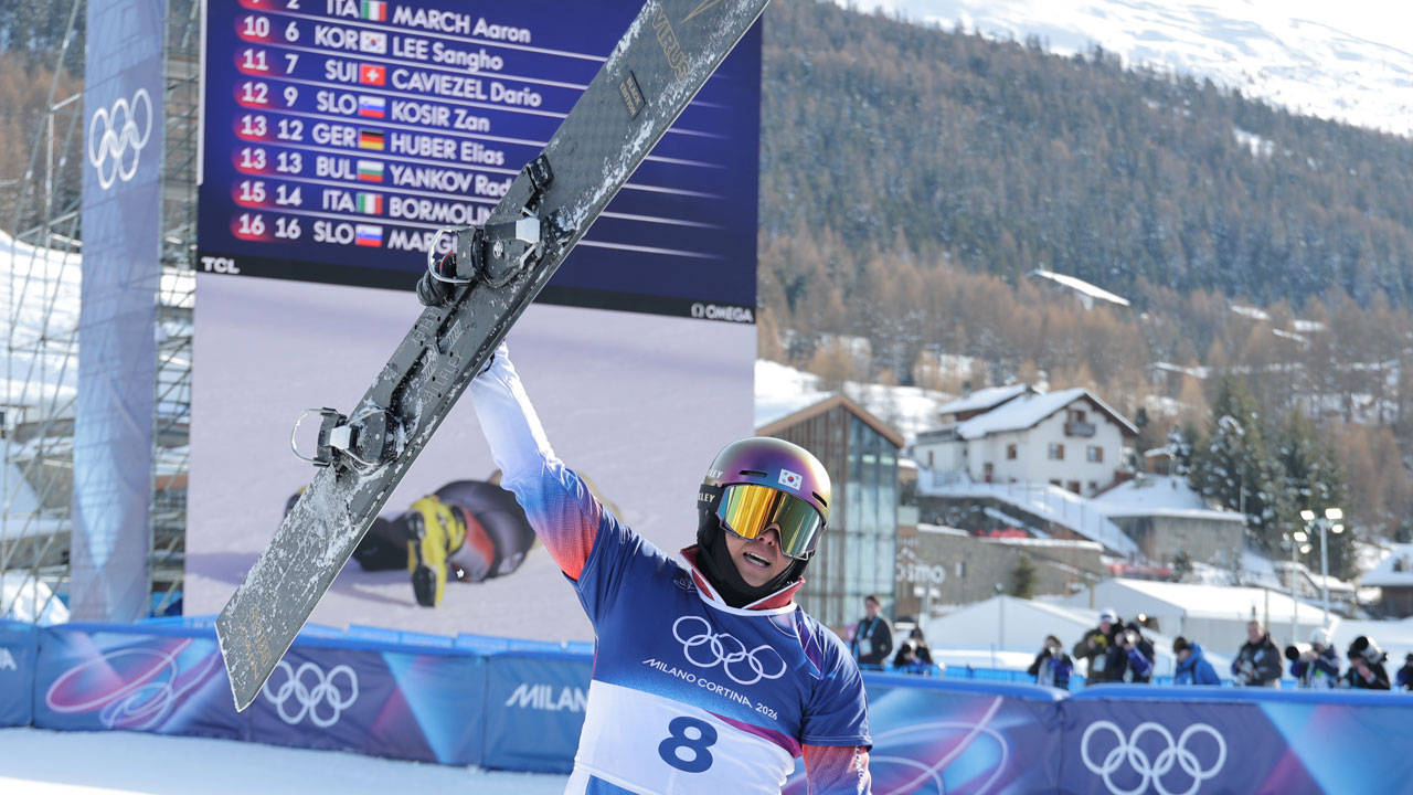 [동계올림픽] 스노보드 김상겸, 대회 첫 메달‥평행대회전서 은메달