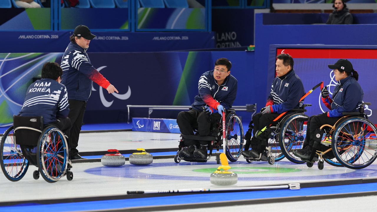 [패럴림픽] 휠체어컬링 4인조 혼성팀, 스웨덴에 7-4로 져 4위