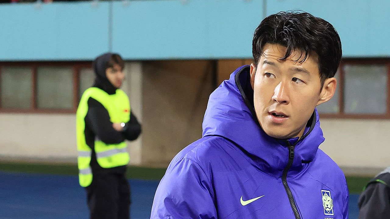 LAFC 도스 산토스 감독 "손흥민은 로봇 아냐"‥"몸도 100% 아닌 상태"