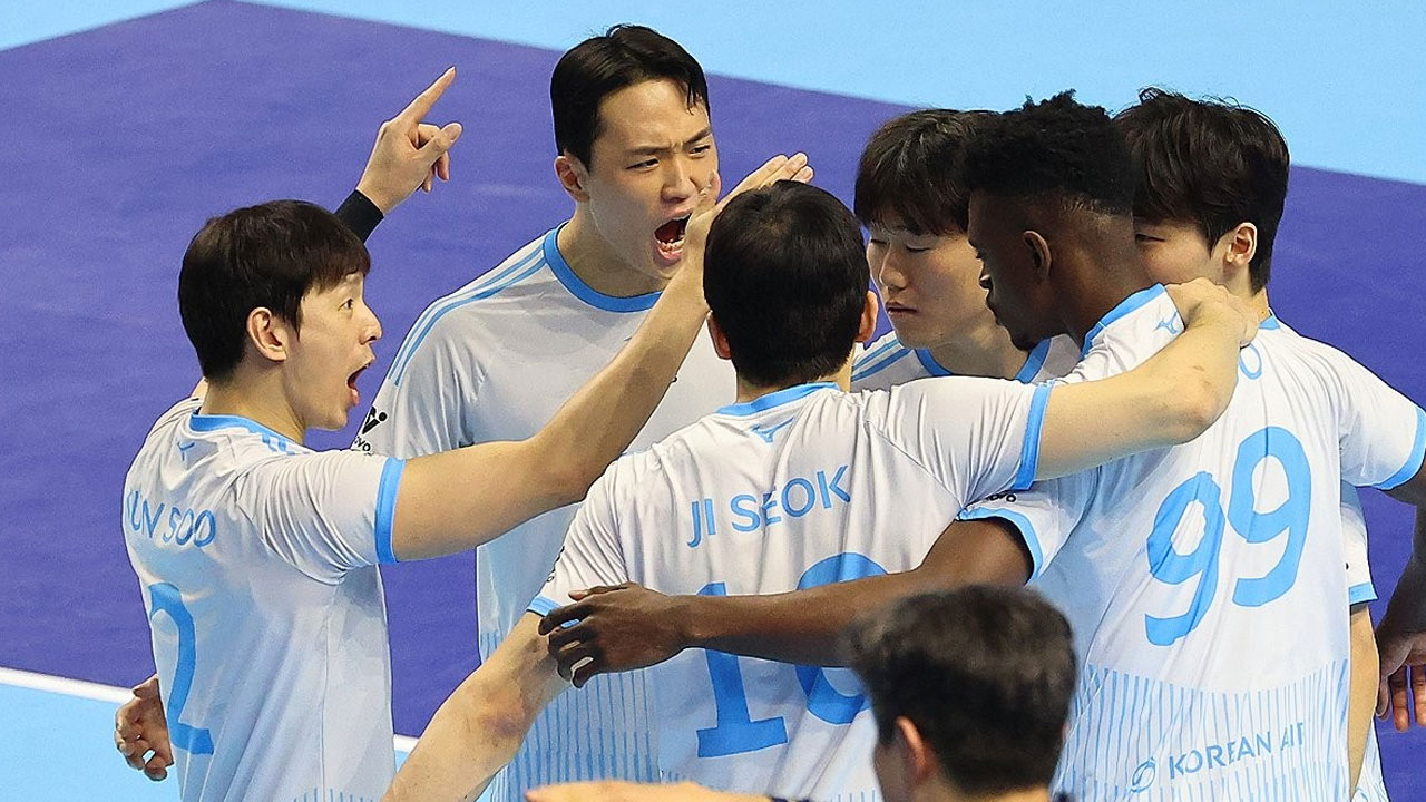 대한항공, 현대캐피탈 꺾고 2년 만에 우승‥시즌 3관왕