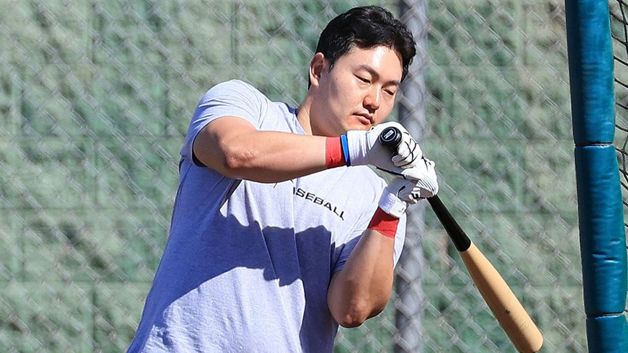 메이저리그 출신 최지만, 울산 웨일즈와 계약‥27일 입단식