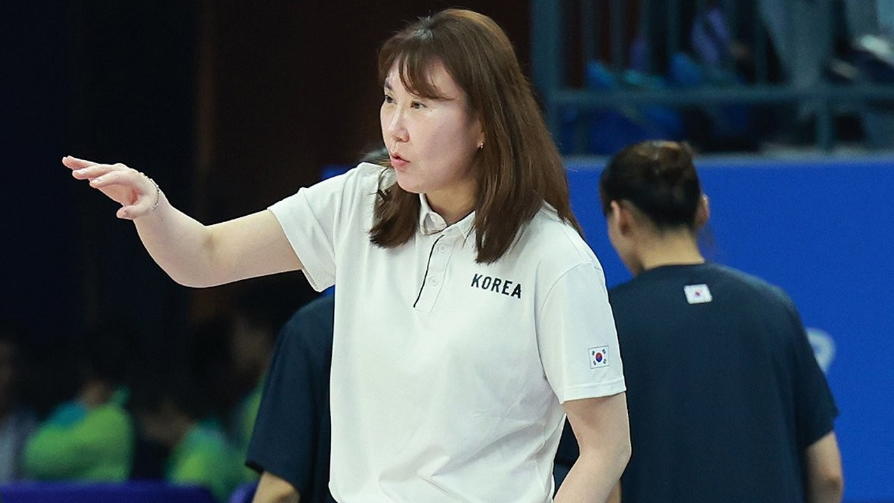 하나은행 정선민 수석코치, 소속 선수에게 성차별적 발언