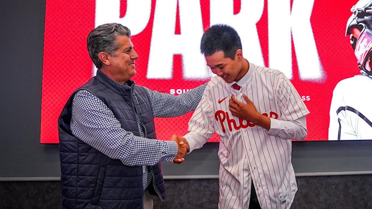 광주제일고 투수 박찬민, MLB 필라델피아 입단‥계약금 18억원