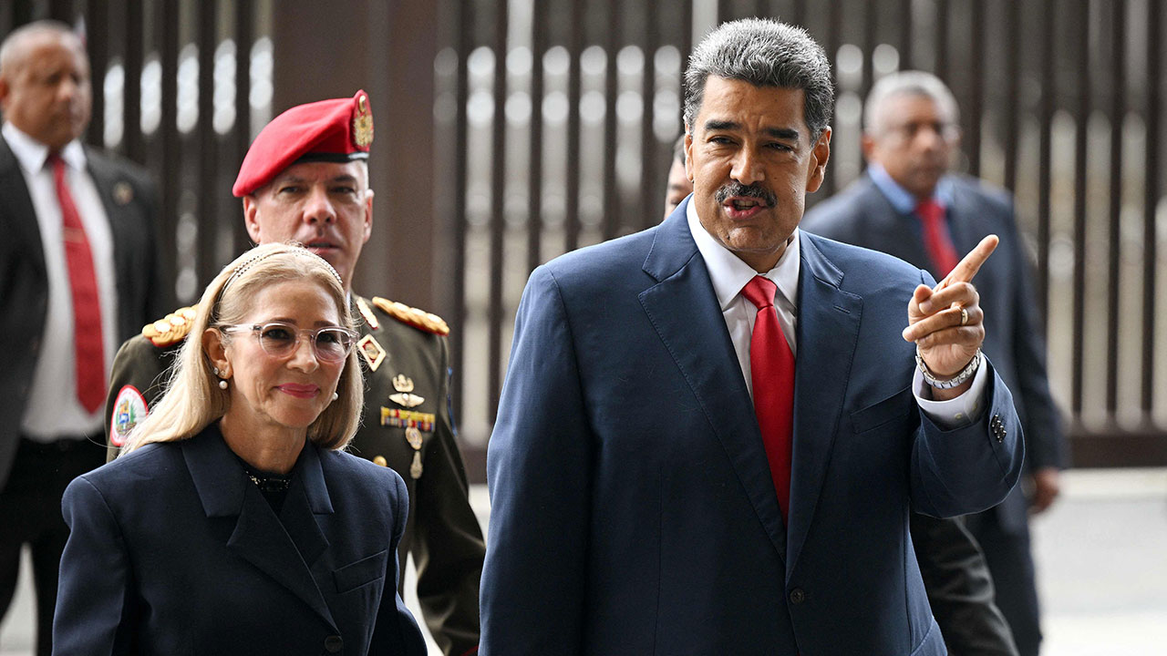 "마두로, 美 최정예 특수부대 델타포스에 체포"