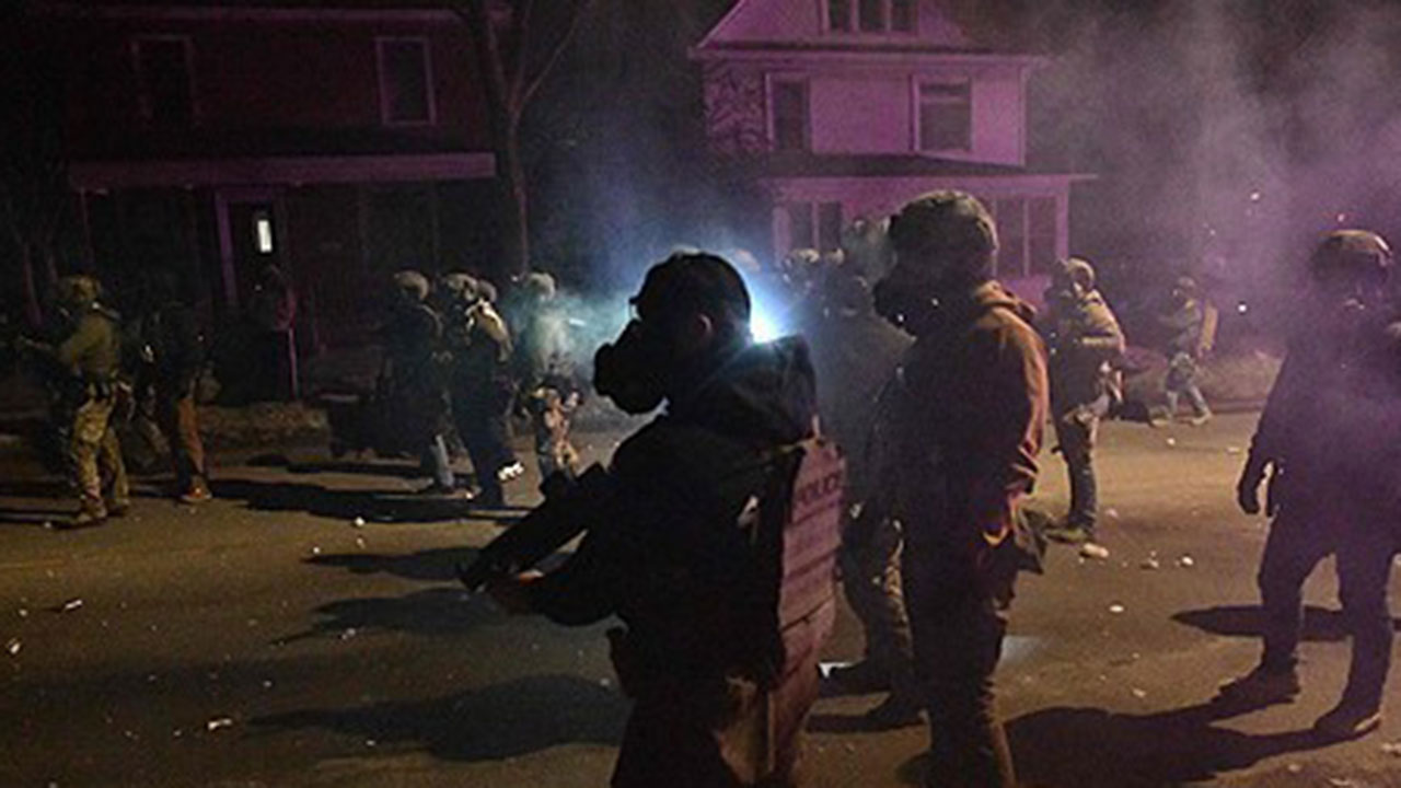 트럼프 반발시위 거세지는 미네소타에 "내란법 발동할 수 있어"