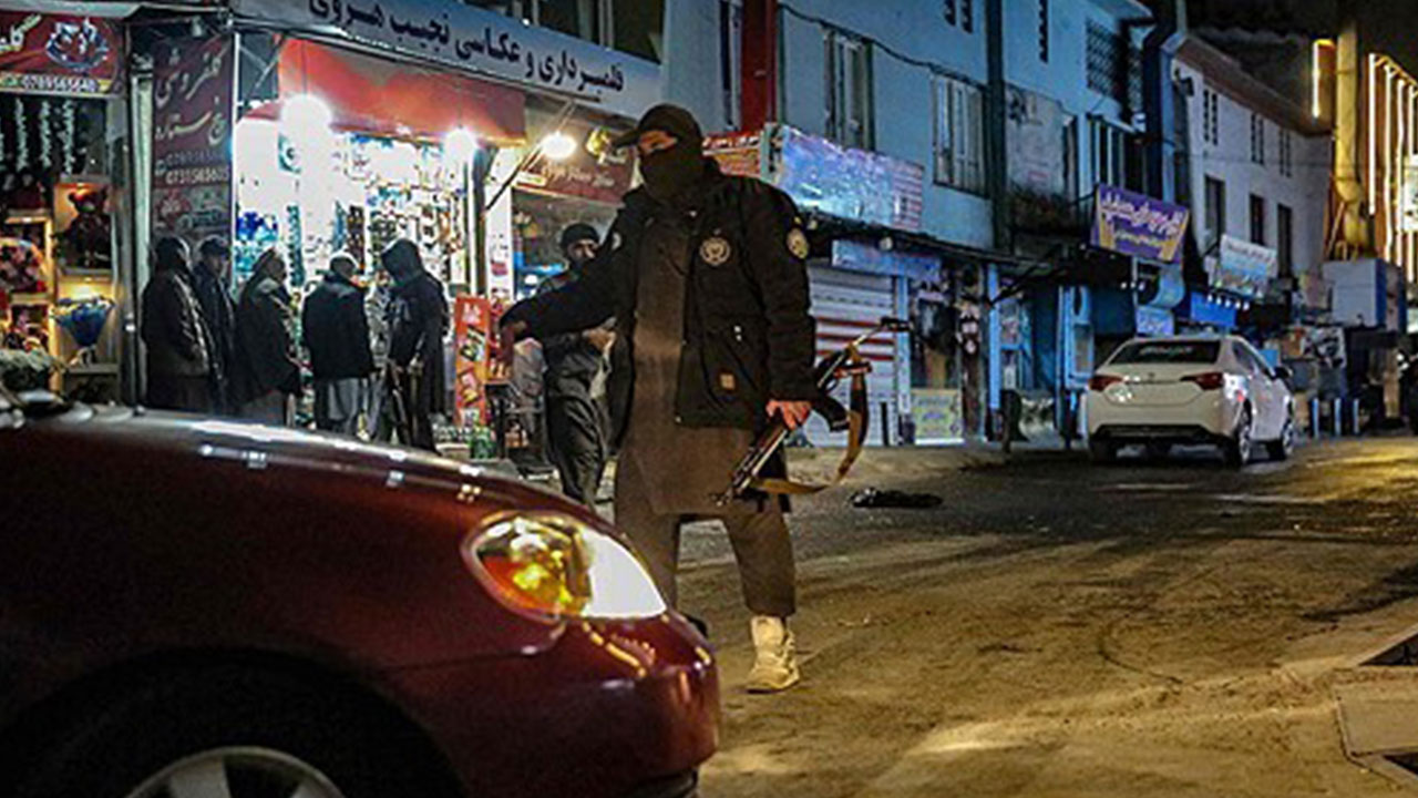 아프간 호텔 중식당 폭탄테러로 7명 사망‥IS "中 국적자 표적"