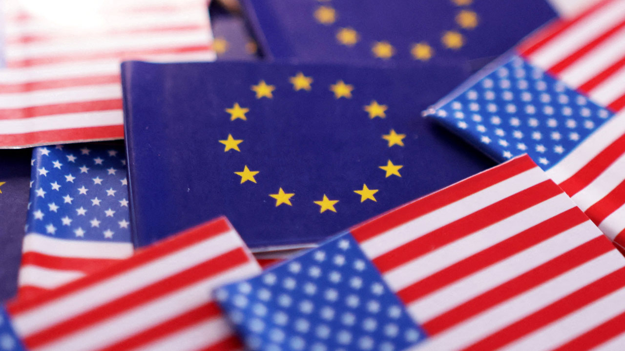 EU '그린란드 맞대응' 대미 보복관세 유예