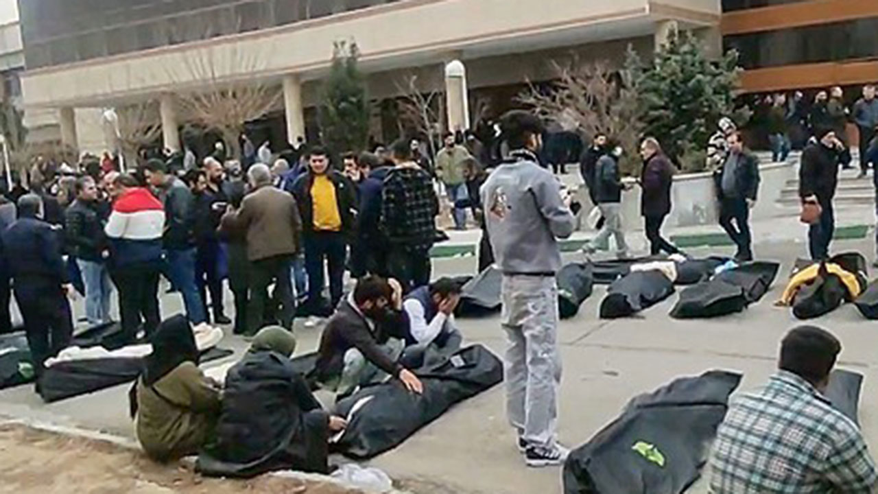 미 타임지 "이란 시위 사망자 3만 명 달할 수도"