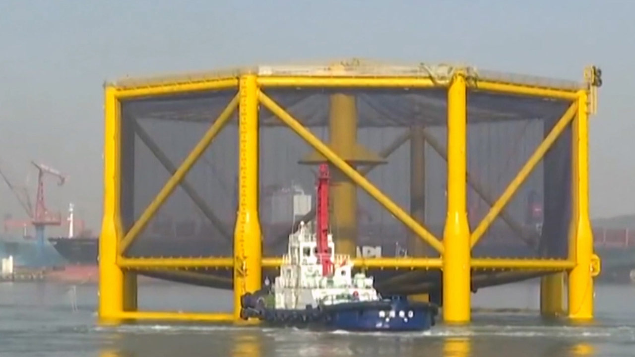 중국 "서해 구조물 중 '관리 시설' 이동 작업 중"