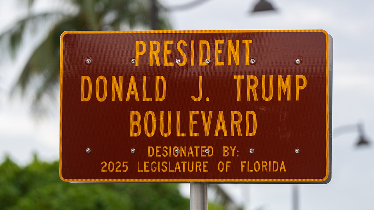 미 플로리다주 상원, '팜비치 공항→트럼프 공항' 만창일치 통과