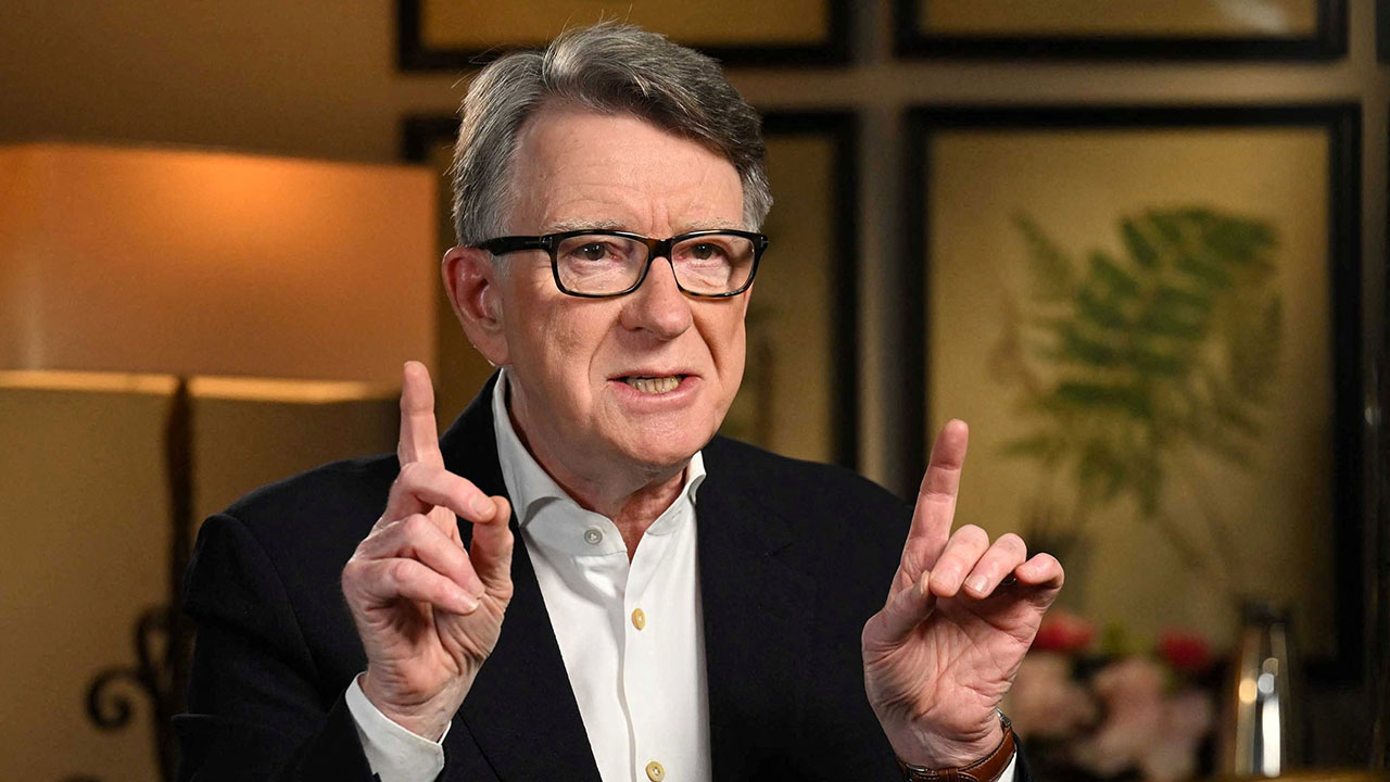 '엡스타인 연루 논란' 영국 상원의원, 노동당 자진 탈당