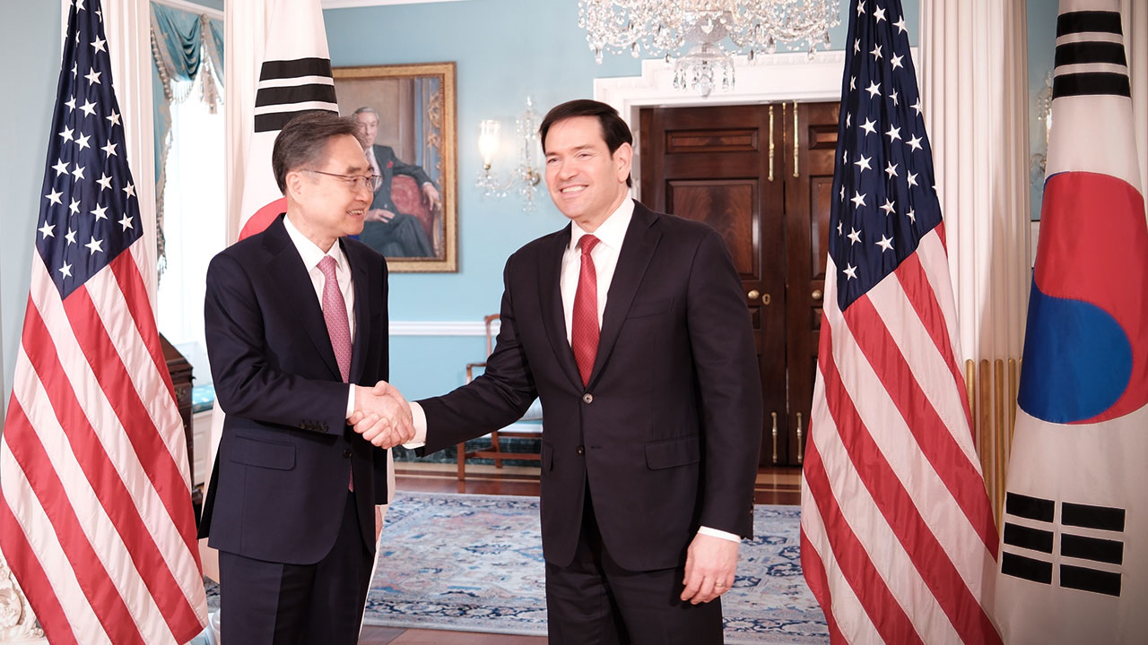 미국 "한미 외교장관, 원자력·핵잠·조선·대미투자 협력 합의"