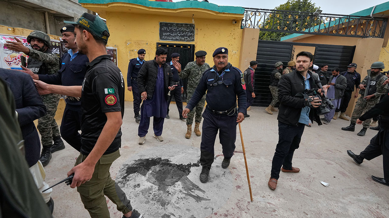 파키스탄 시아파 모스크서 폭탄테러‥최소 31명 사망