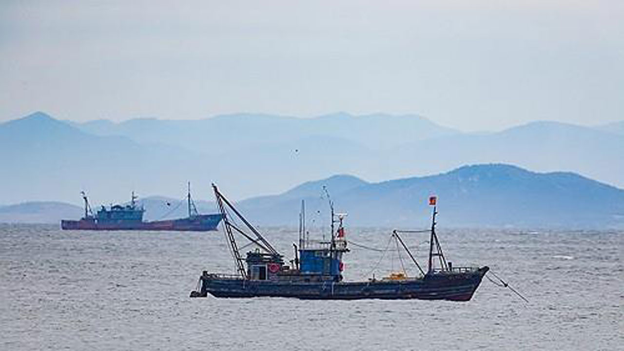 日, 나가사키 앞바다서 中 어선 나포‥선장은 구속
