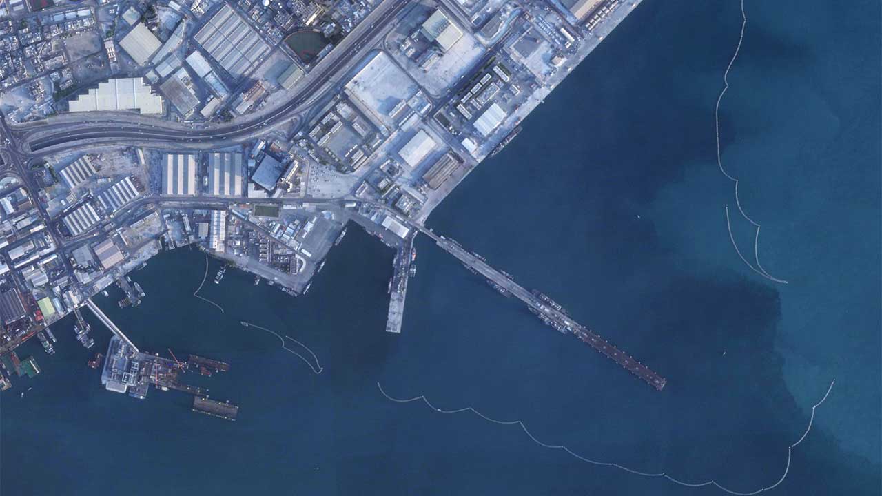 바레인 주둔 '미 5함대 기지' 미사일 공격 받아