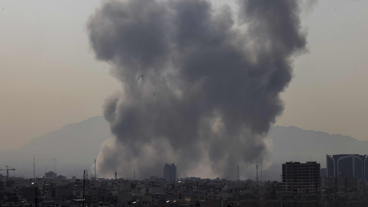 이스라엘군, 이틀째 이란 공습‥"탄도미사일·방공망 겨냥"
